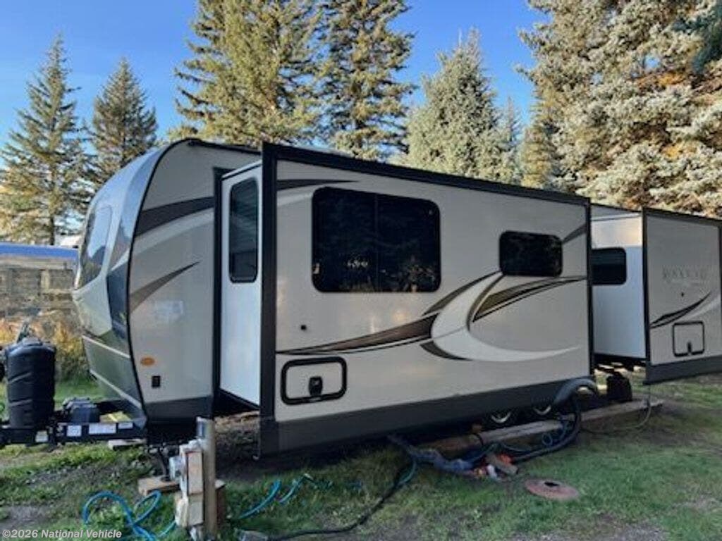 2019 Forest River Rockwood Ultra Lite 2608BS - Used Travel Trailer For Sale by National Vehicle in Greenwood Village, Colorado