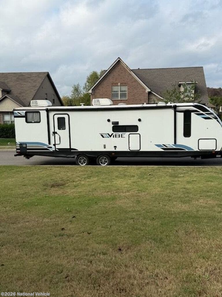 2021 Forest River Vibe 28BH - Used Travel Trailer For Sale by National Vehicle in Mt. Juliet, Tennessee
