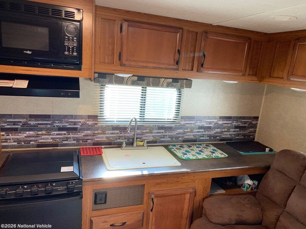 2015 Launch Ultra Lite 24RLS by Starcraft from National Vehicle in Rathdrum, Idaho