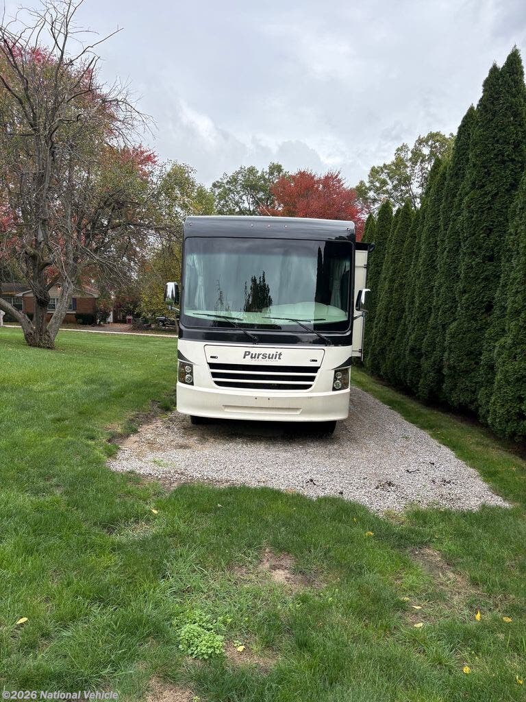2018 Coachmen Pursuit Precision 27DS - Used Class A For Sale by National Vehicle in Goshen, Indiana