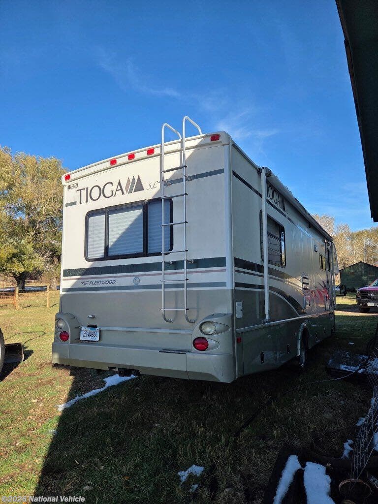 2005 Fleetwood Tioga 31W - Used Class C For Sale by National Vehicle in Mcalister, Montana