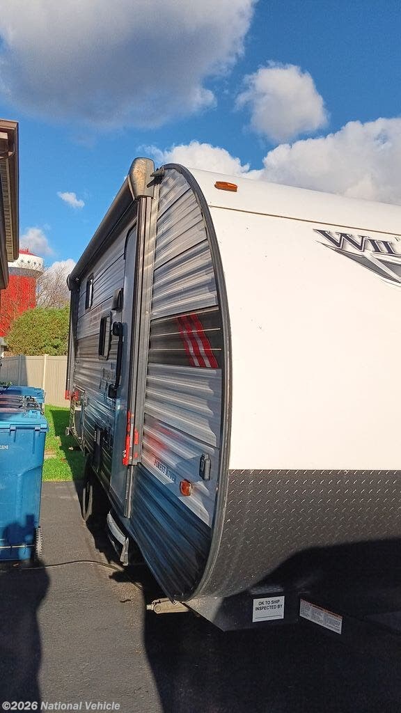 2021 Forest River Wildwood FSX 178BHSK - Used Travel Trailer For Sale by National Vehicle in Alsip, Illinois