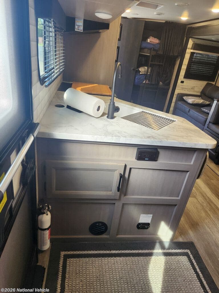 Used 2022 Jayco Jay Feather 27BHB available in Puyallup, Washington