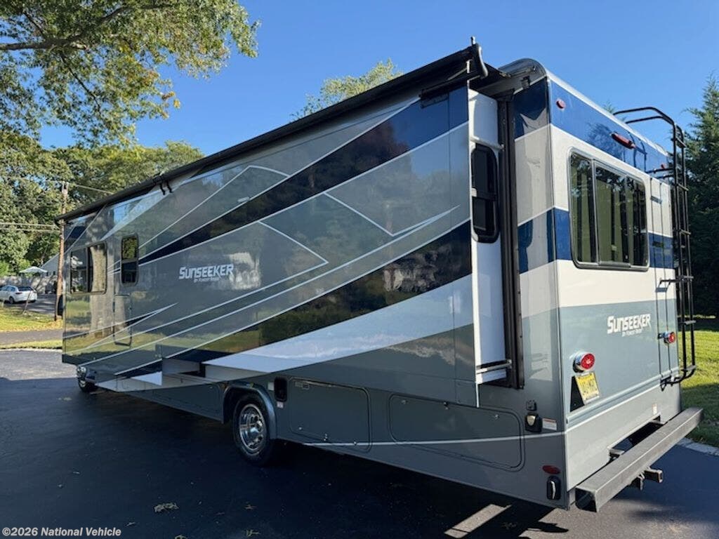2021 Forest River Sunseeker Classic 3050S - Used Class C For Sale by National Vehicle in Middletown Township, New Jersey