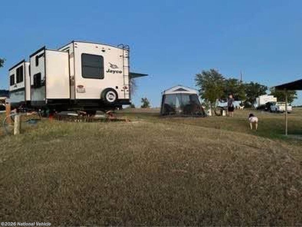 2022 Jay Flight 32BHDS by Jayco from National Vehicle in Fort Worth, Texas