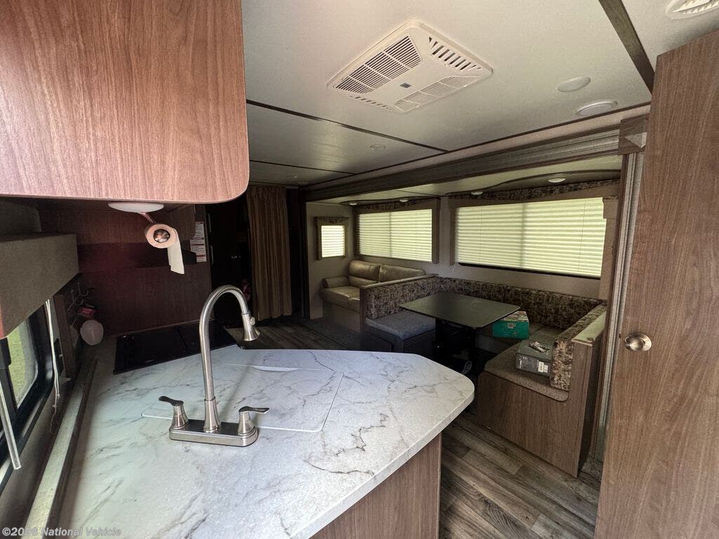 2018 Hideout Luxury 28BHS by Keystone from National Vehicle in Andover, Ohio