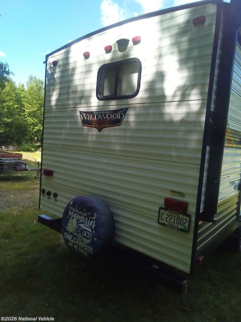 2022 Forest River Wildwood 22RBS - Used Travel Trailer For Sale by National Vehicle in Springvale, Maine