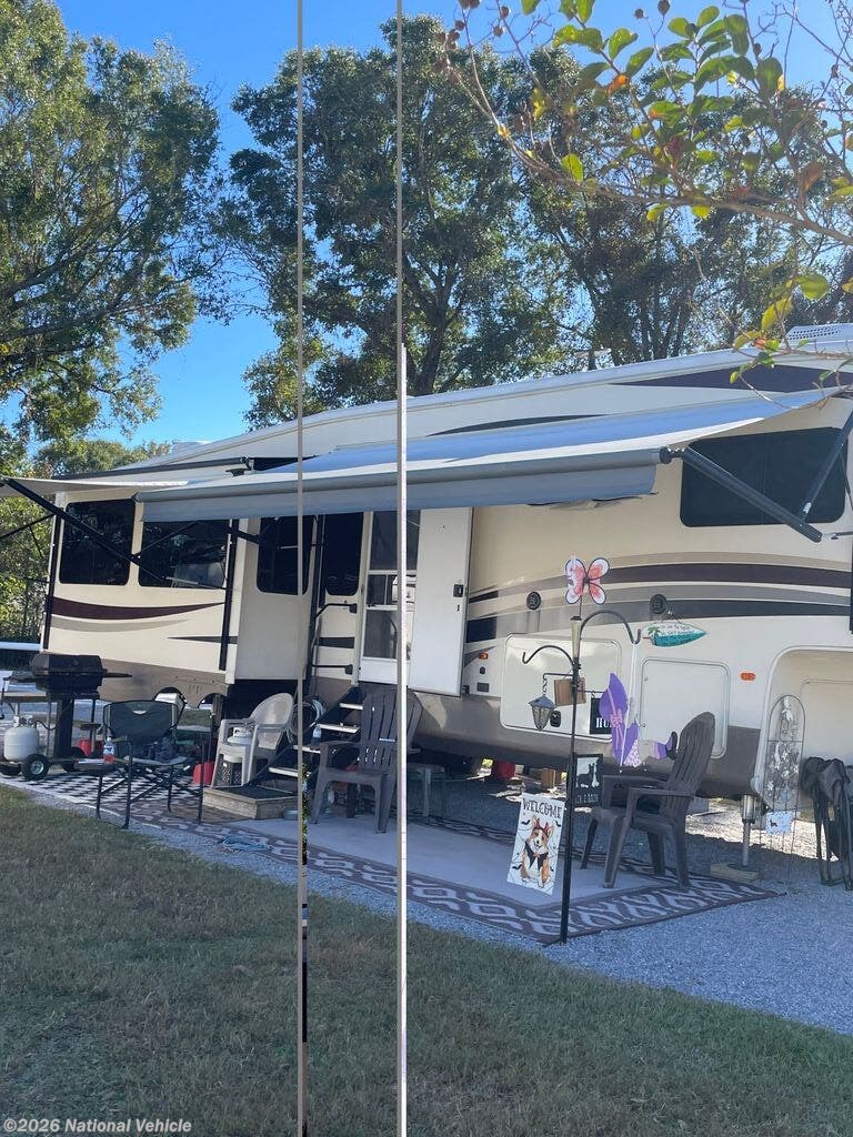 2017 Forest River Cedar Creek Hathaway 36CK2 - Used Fifth Wheel For Sale by National Vehicle in Holt, Florida