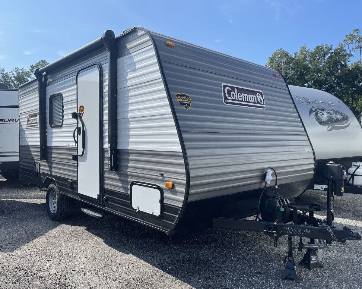 2022 Coleman LANTERN 17B RV for Sale in Jacksonville, FL 32244