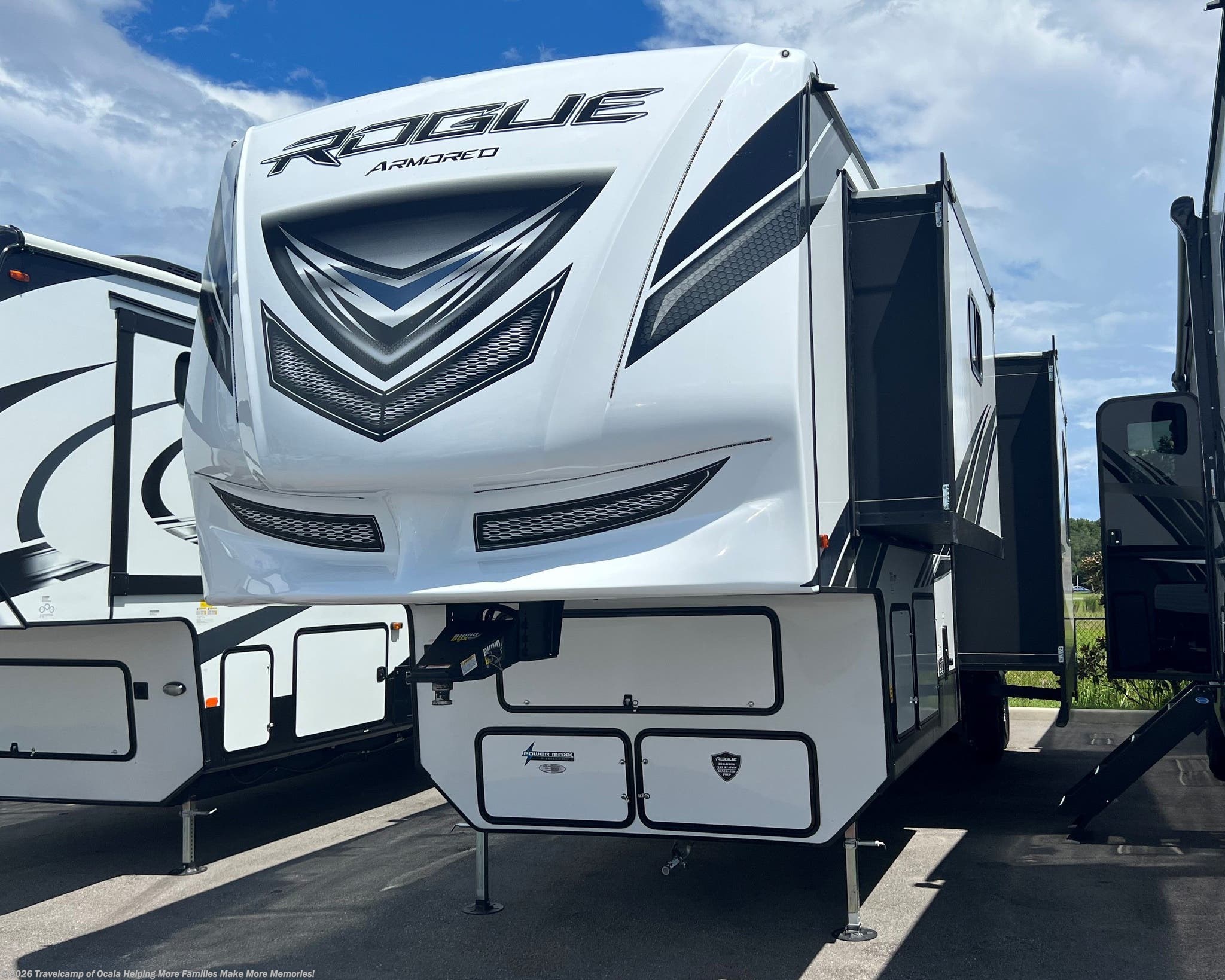 2022 Forest River Vengeance Rogue 4007 RV for Sale in Summerfield, FL