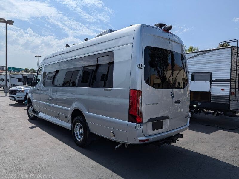 New 2025 Midwest Passage RV 170 EXT MD2 available in Downey, California