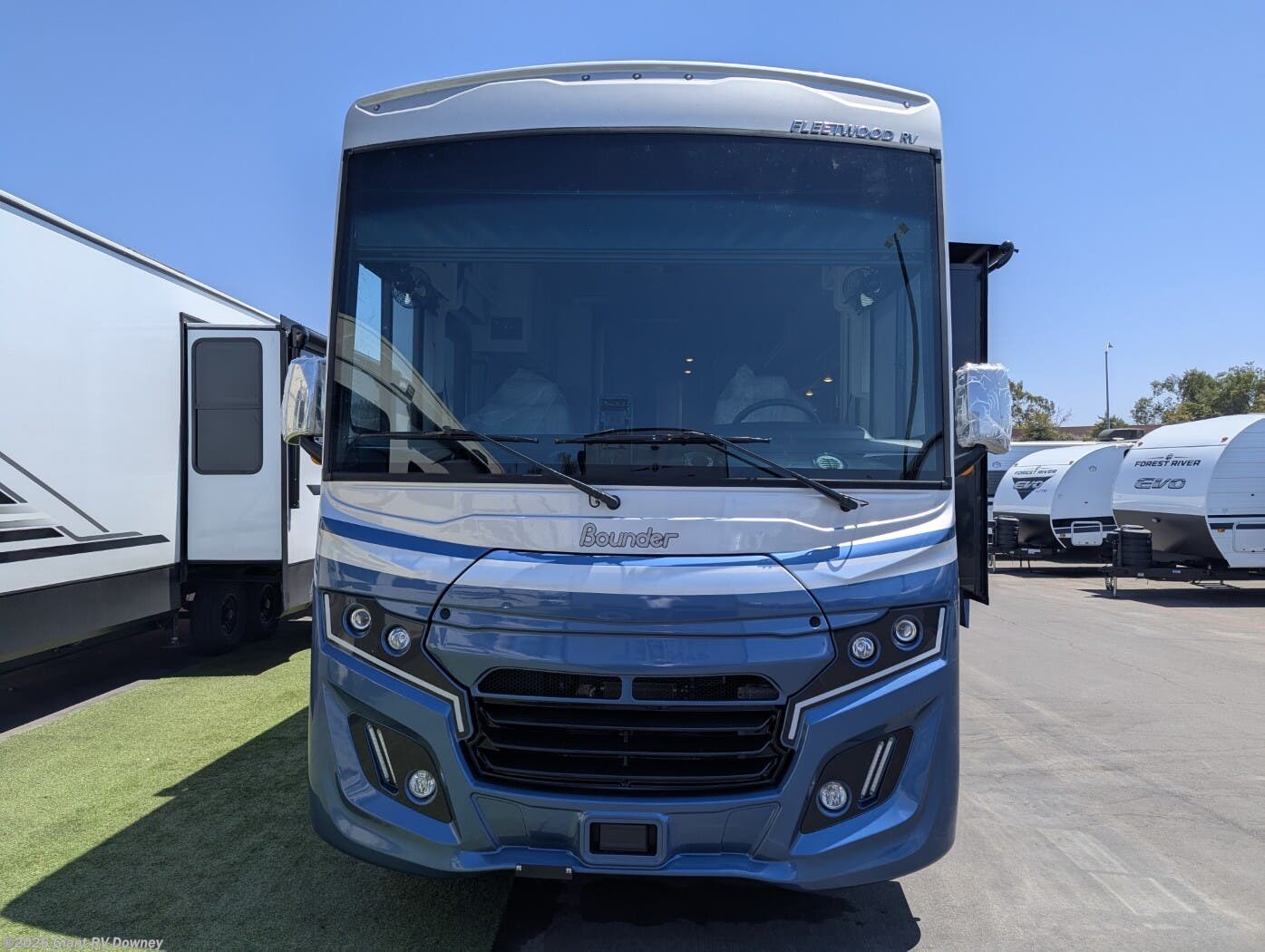 2026 Bounder 35K by Fleetwood from Giant RV in Downey, California