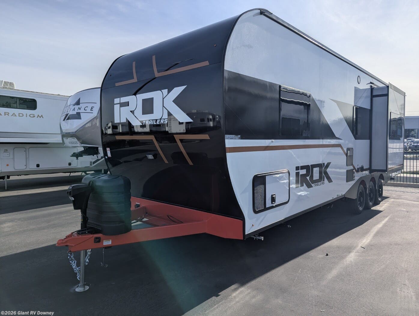 2027 FS Luxe IROK  FS 3016 by Irok Trailers from Giant RV in Downey, California