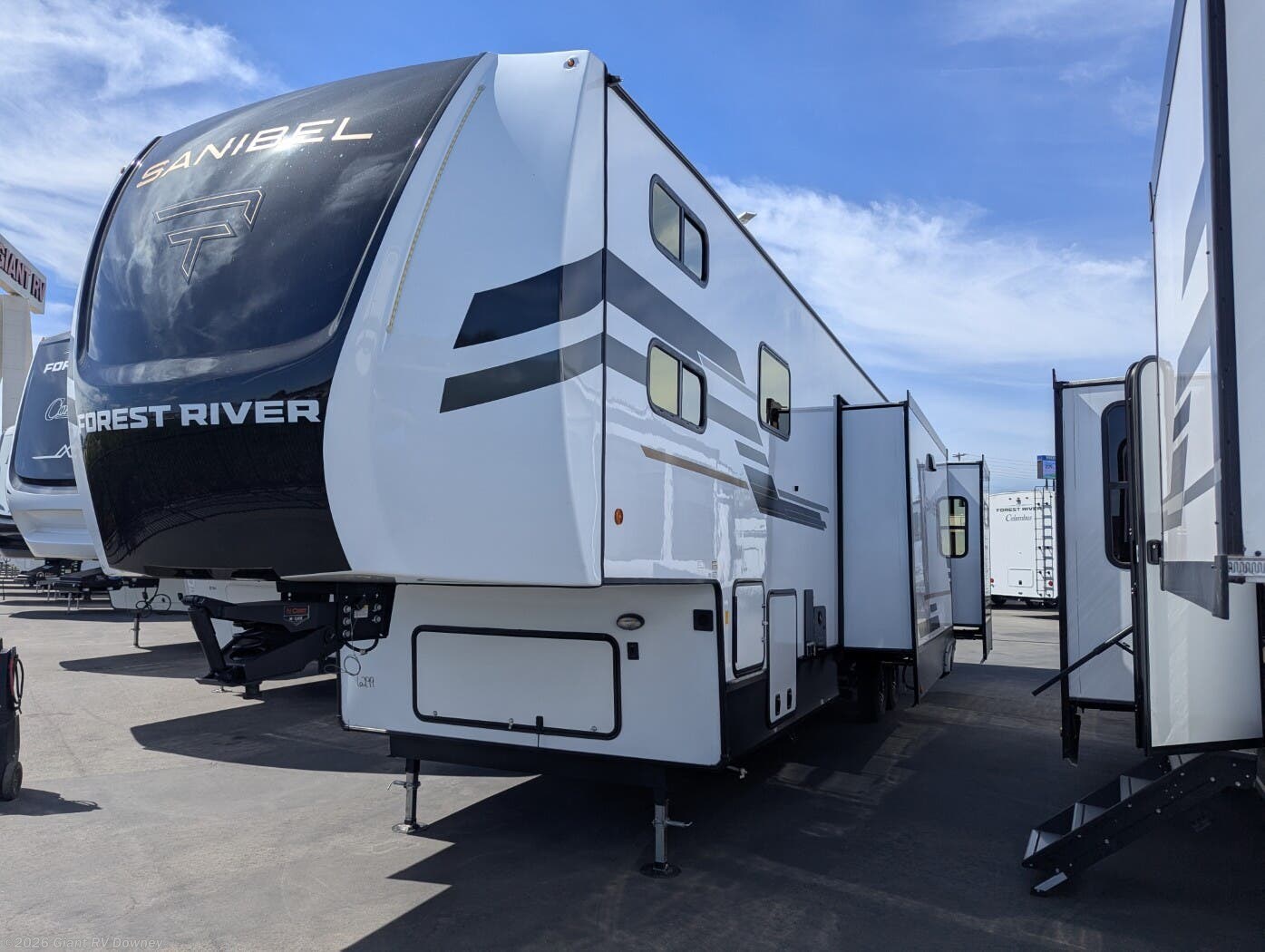 New 2026 Prime Time Sanibel 39BUNK available in Downey, California