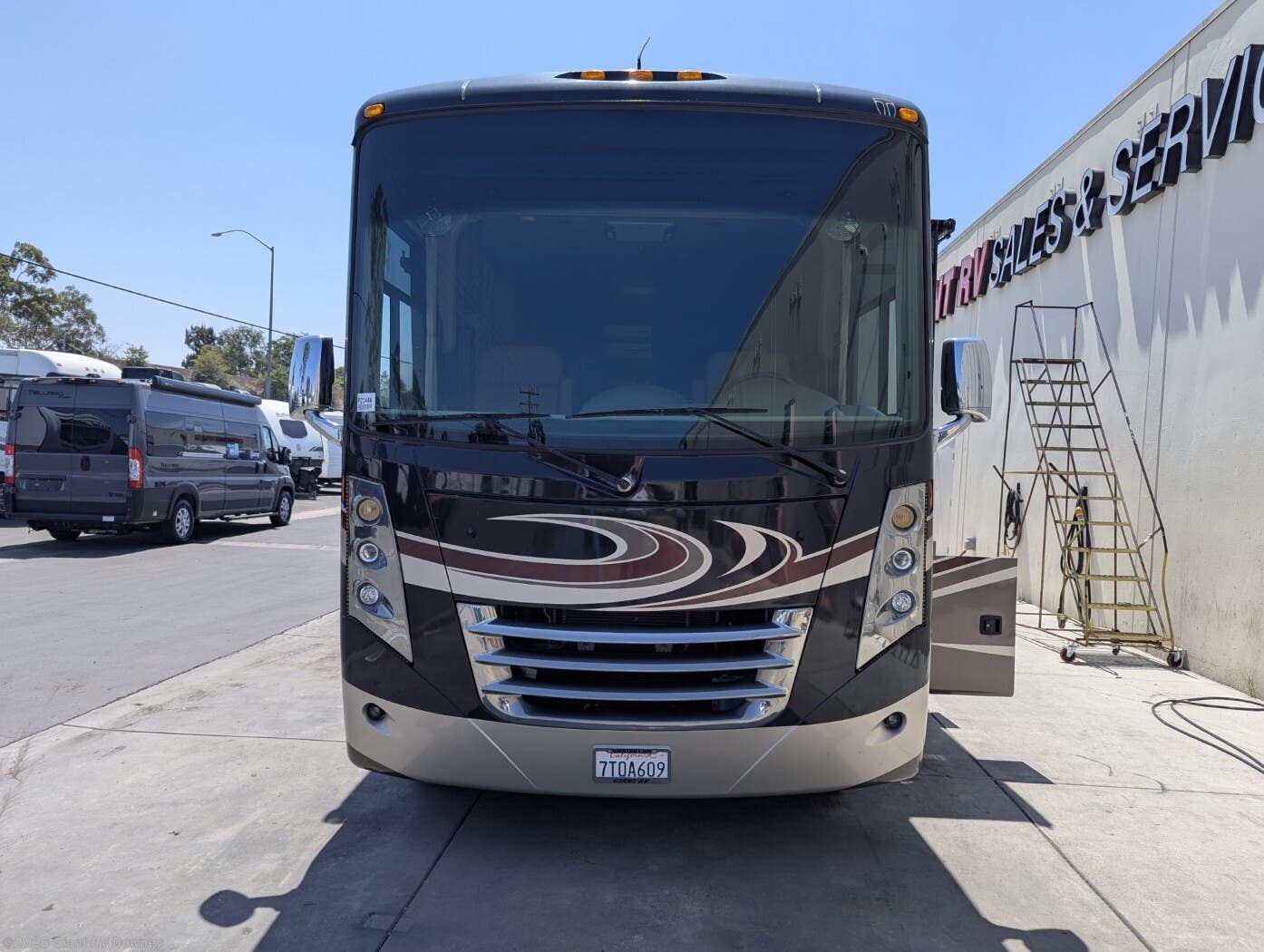 2015 Challenger 37DT by Thor Motor Coach from Giant RV in Downey, California