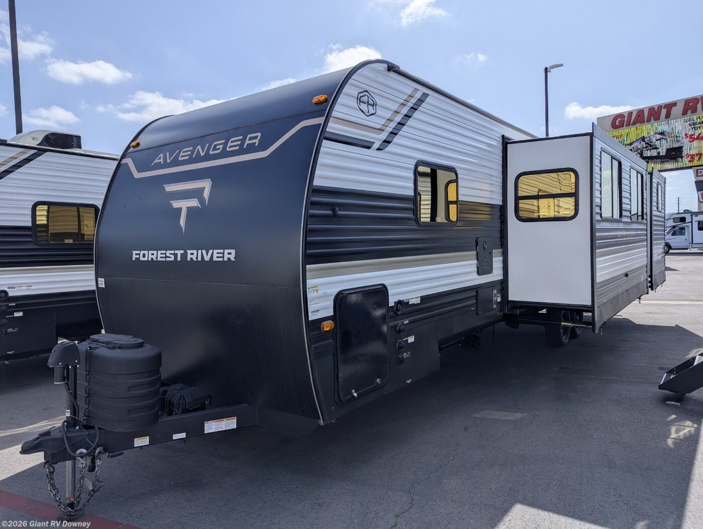 2026 Avenger 30PO by Prime Time from Giant RV in Downey, California