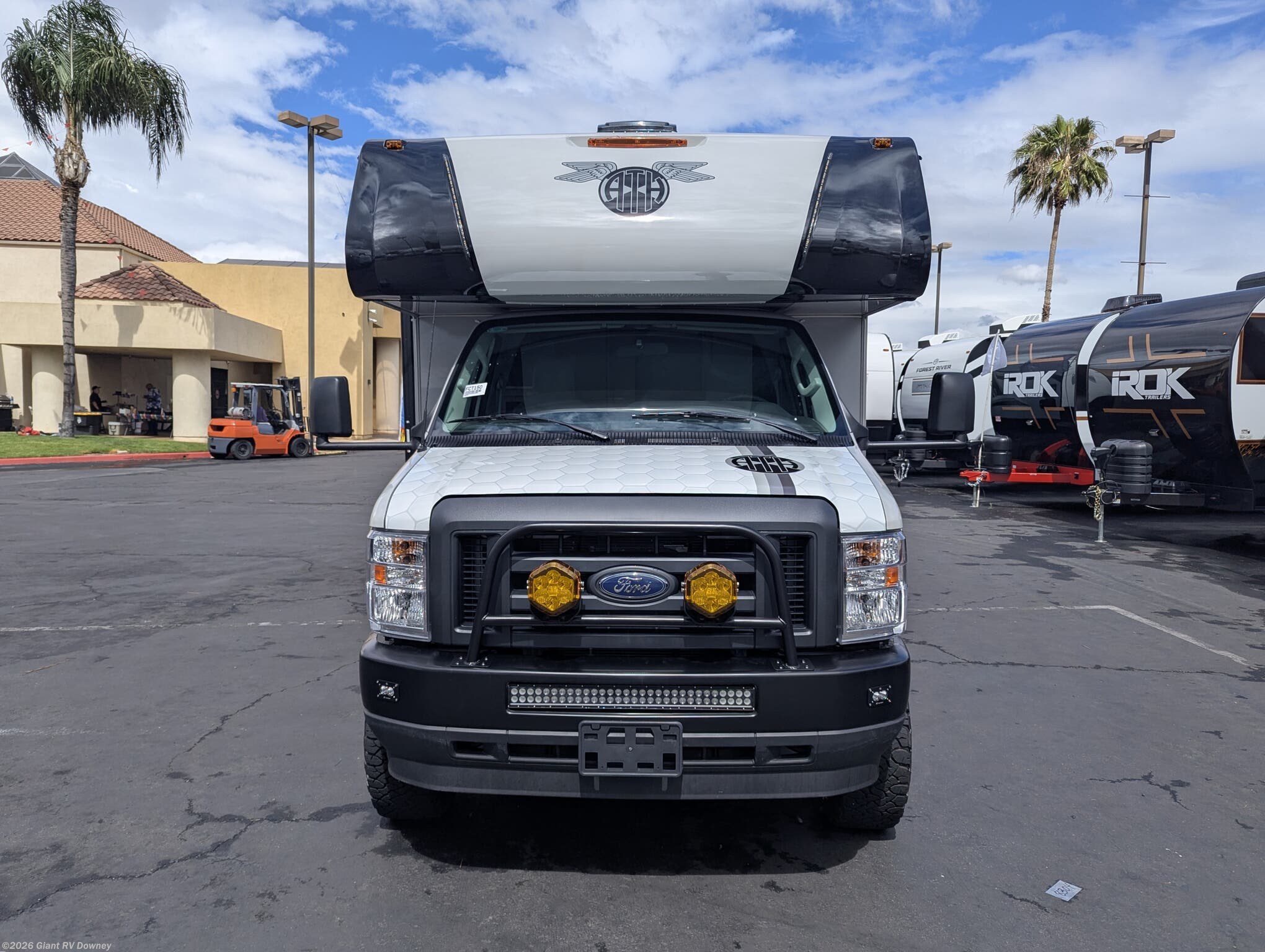 2026 Cross Trail 22XG by Coachmen from Giant RV in Downey, California