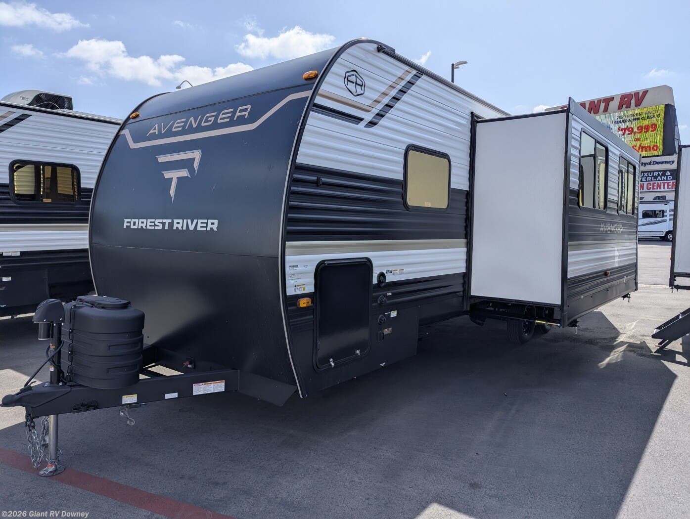 2026 Avenger 26DBS by Prime Time from Giant RV in Downey, California