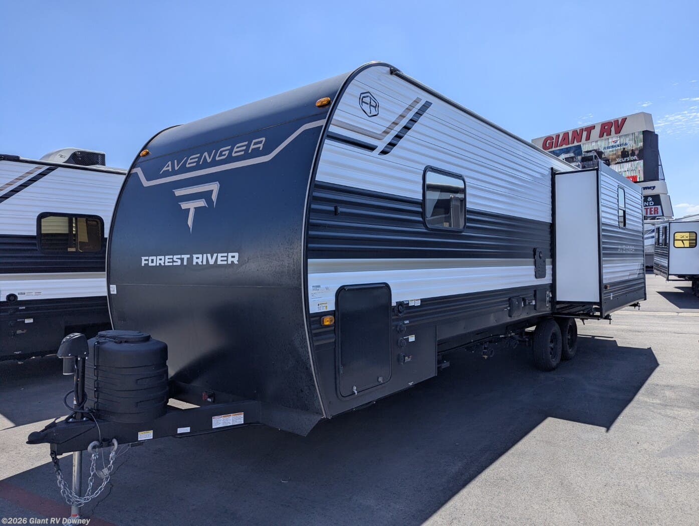 2026 Avenger 27REI by Prime Time from Giant RV in Downey, California