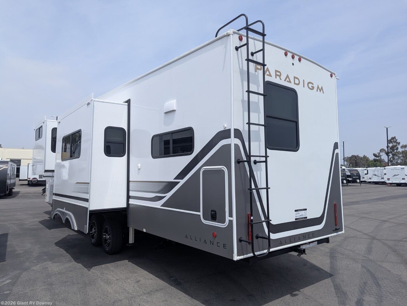 New 2026 Alliance RV Paradigm 382RK available in Downey, California