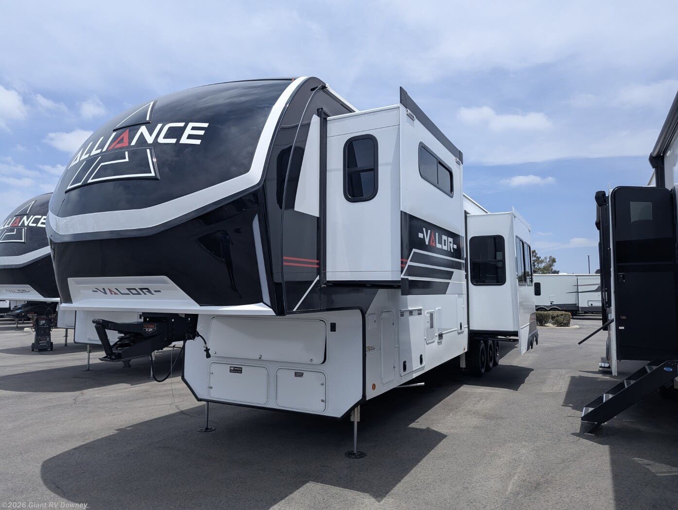 New 2026 Alliance RV Valor 44V14 available in Downey, California