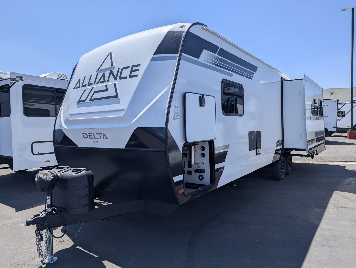 New 2027 Alliance RV Delta 292RL available in Downey, California