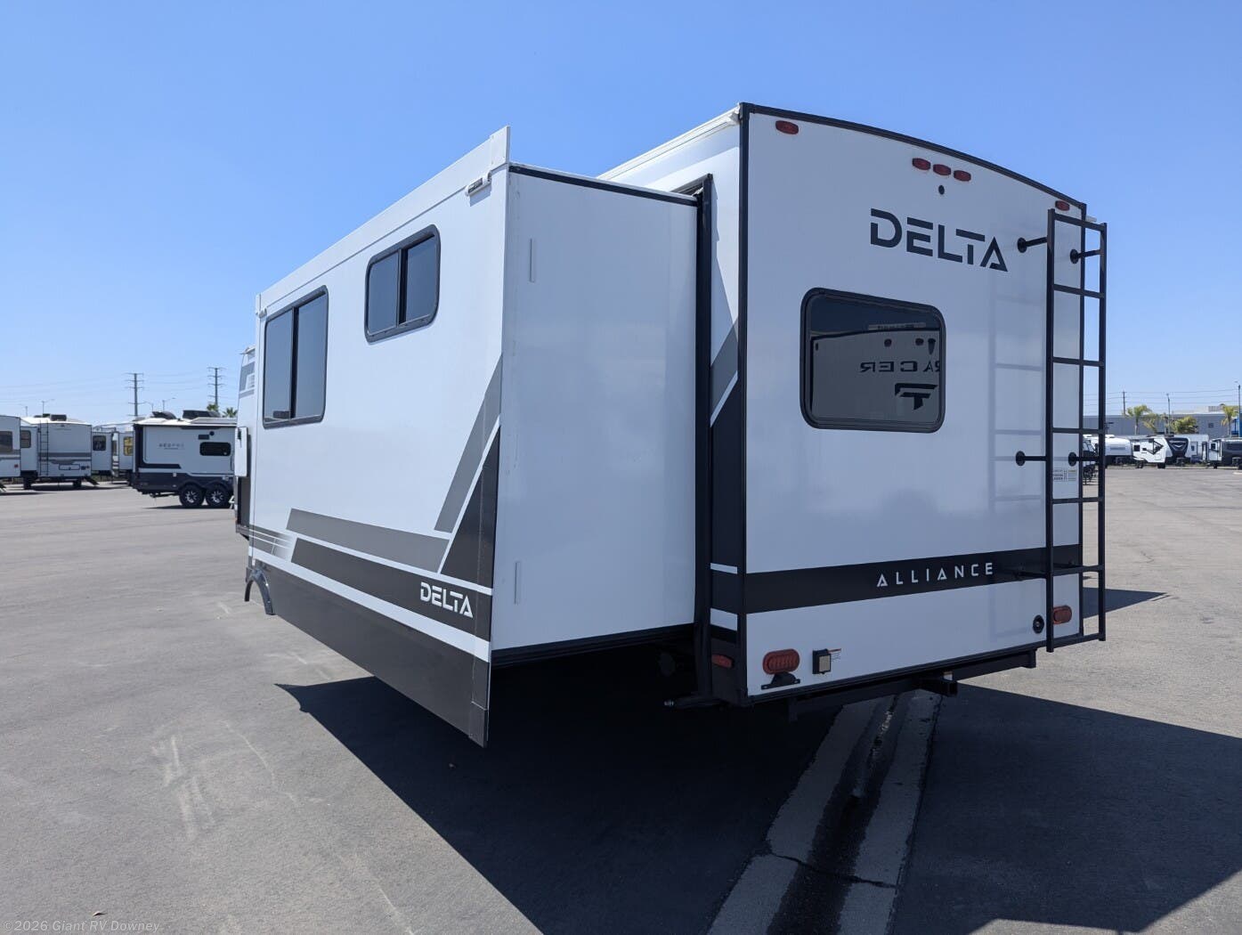 2027 Delta 321BH by Alliance RV from Giant RV in Downey, California