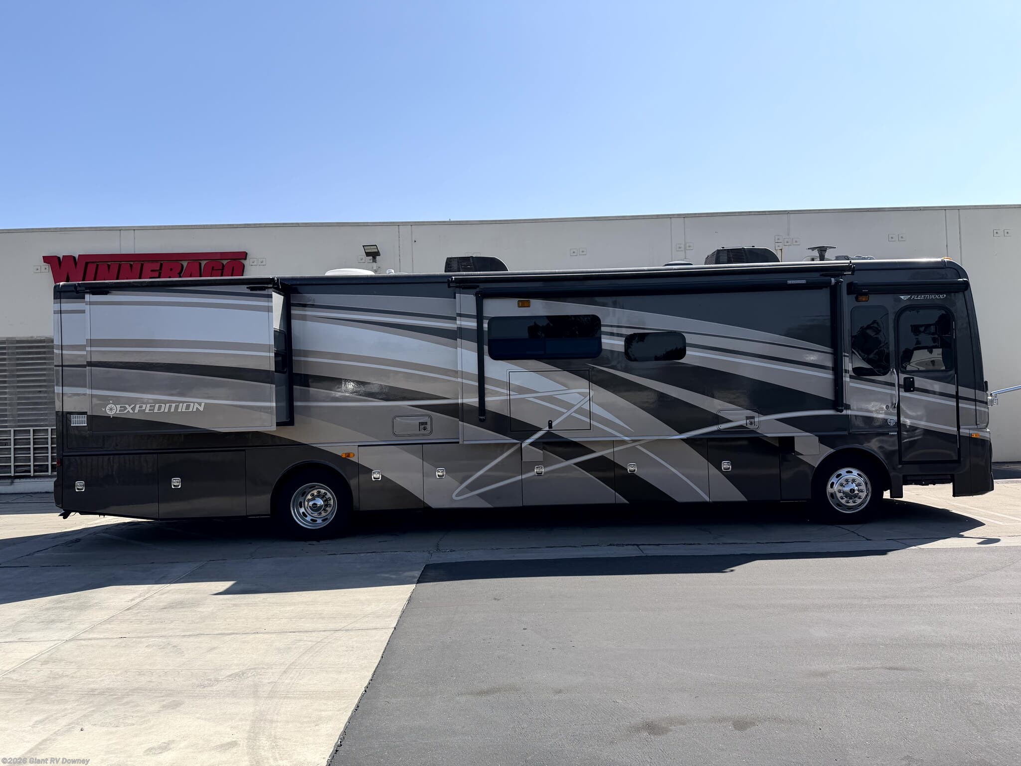 Used 2015 Fleetwood Expedition 40X available in Downey, California