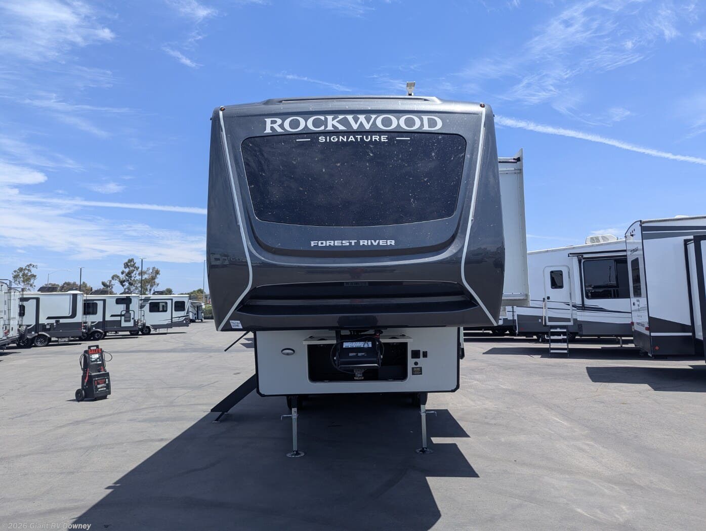 2027 Rockwood Signature 290SFK by Forest River from Giant RV in Downey, California