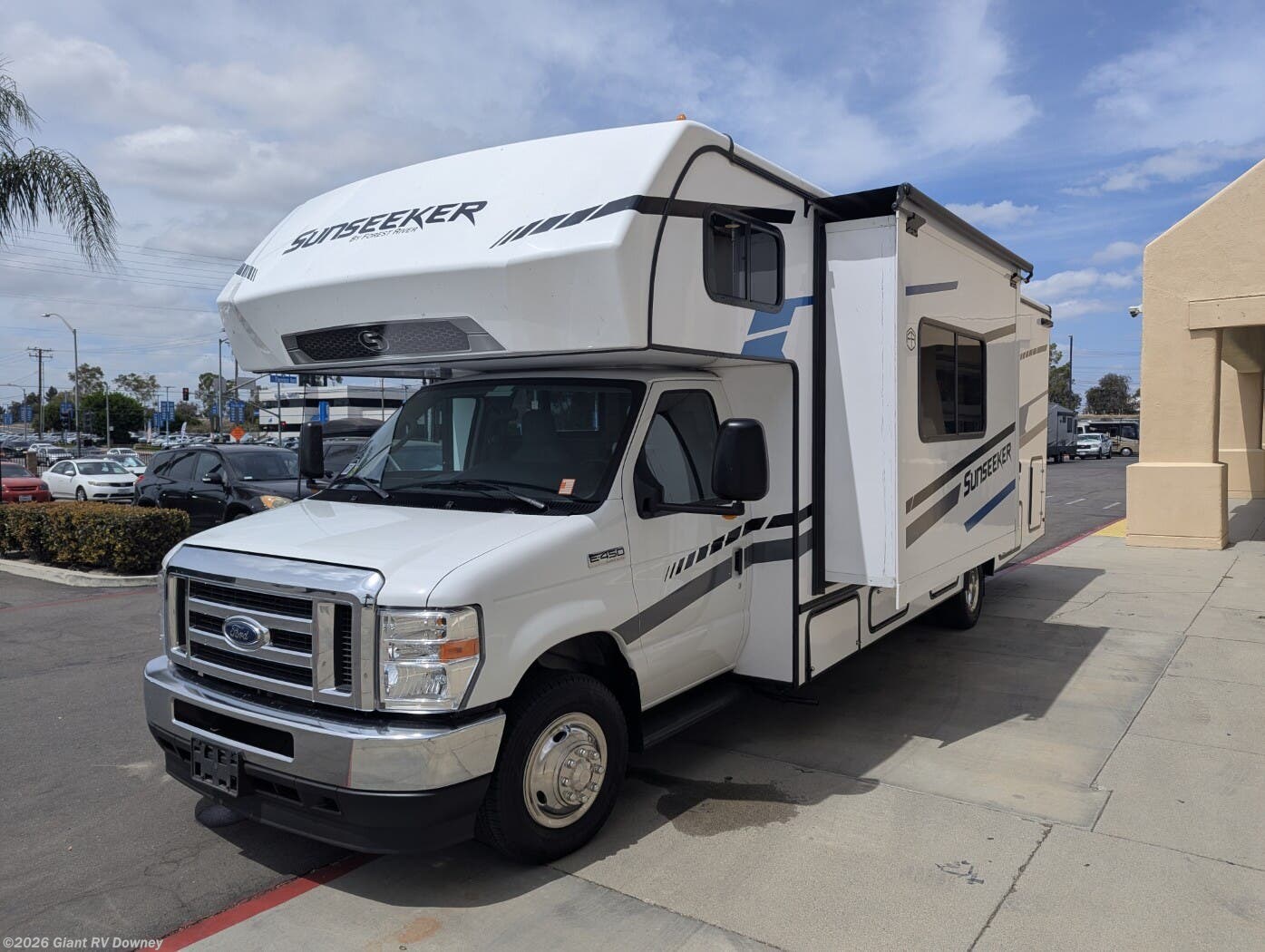2026 Sunseeker 2750SLE by Forest River from Giant RV in Downey, California