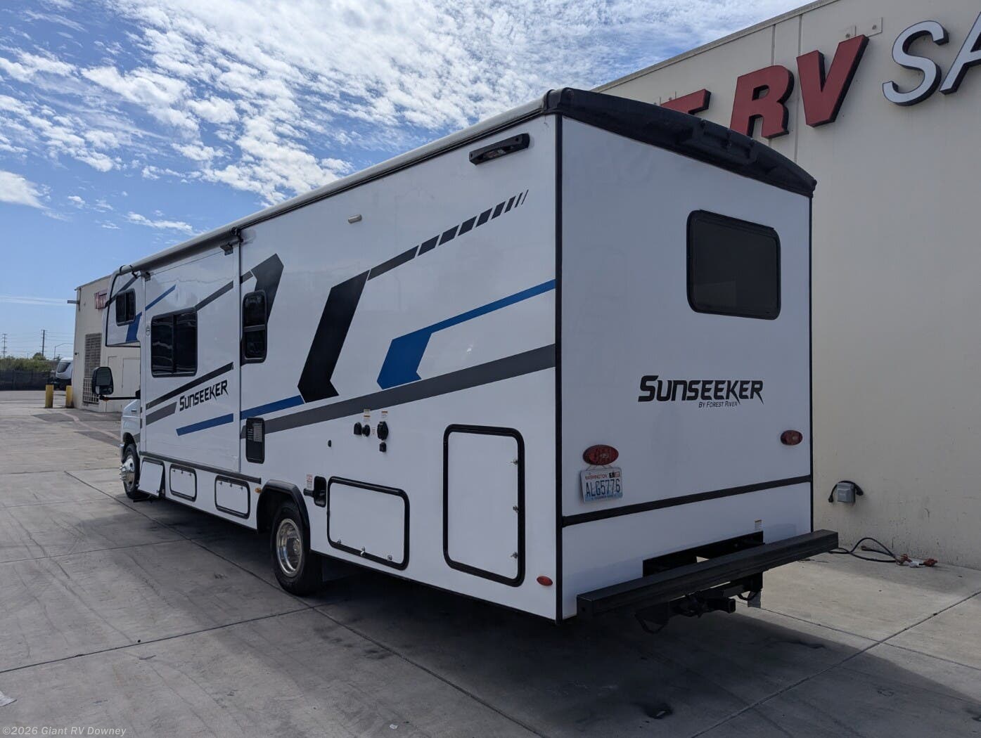 Used 2026 Forest River Sunseeker 2750SLE available in Downey, California