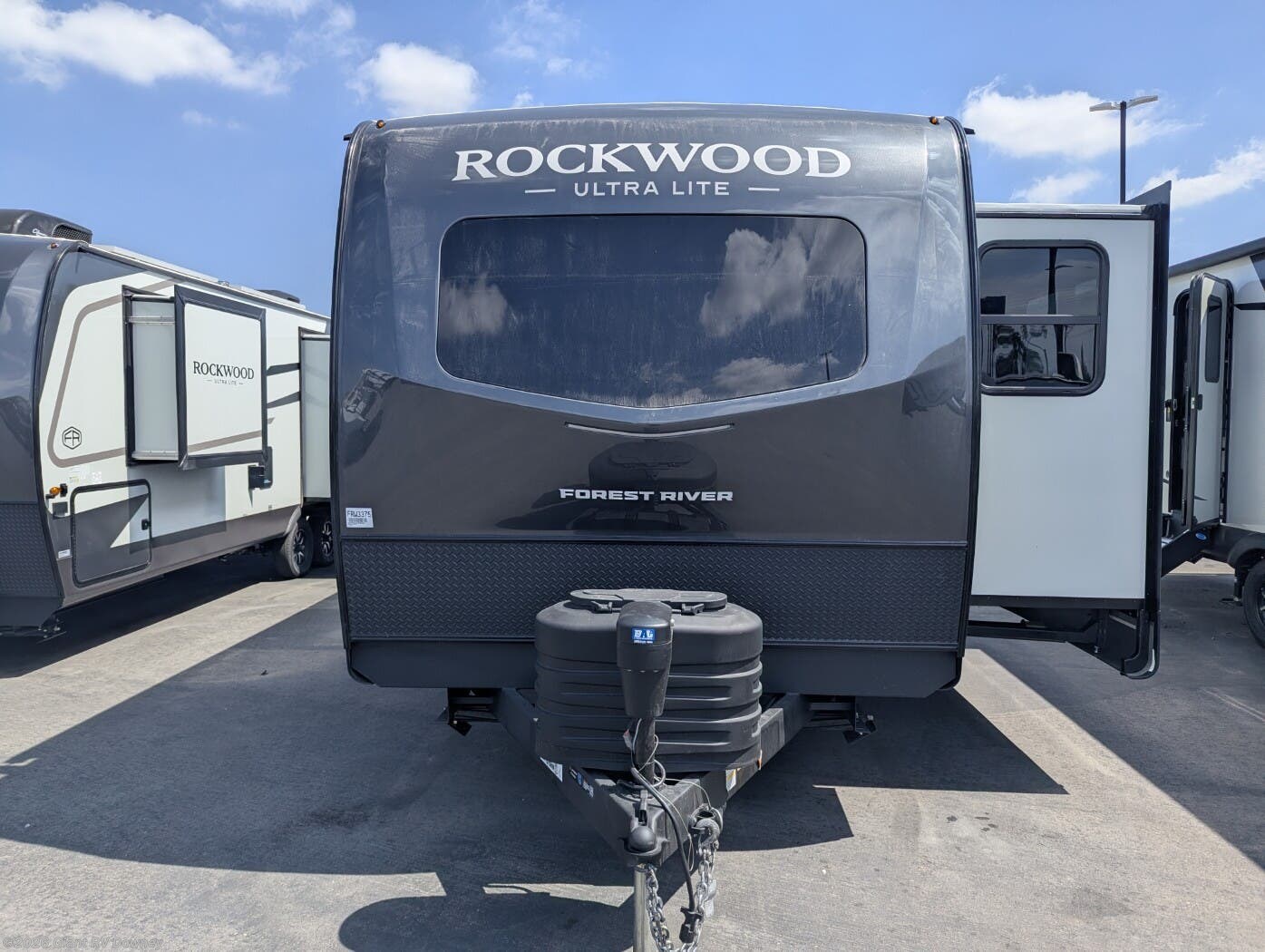 2027 Rockwood Ultra Lite 2608BS by Forest River from Giant RV in Downey, California