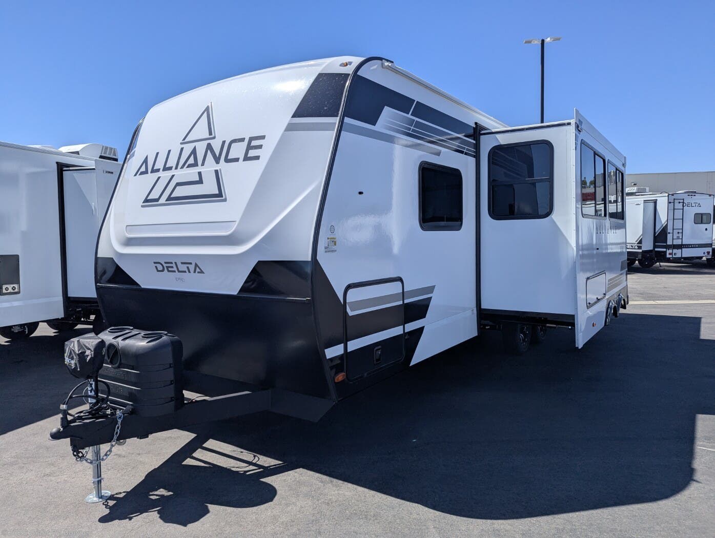 New 2027 Alliance RV Delta 281BH available in Downey, California