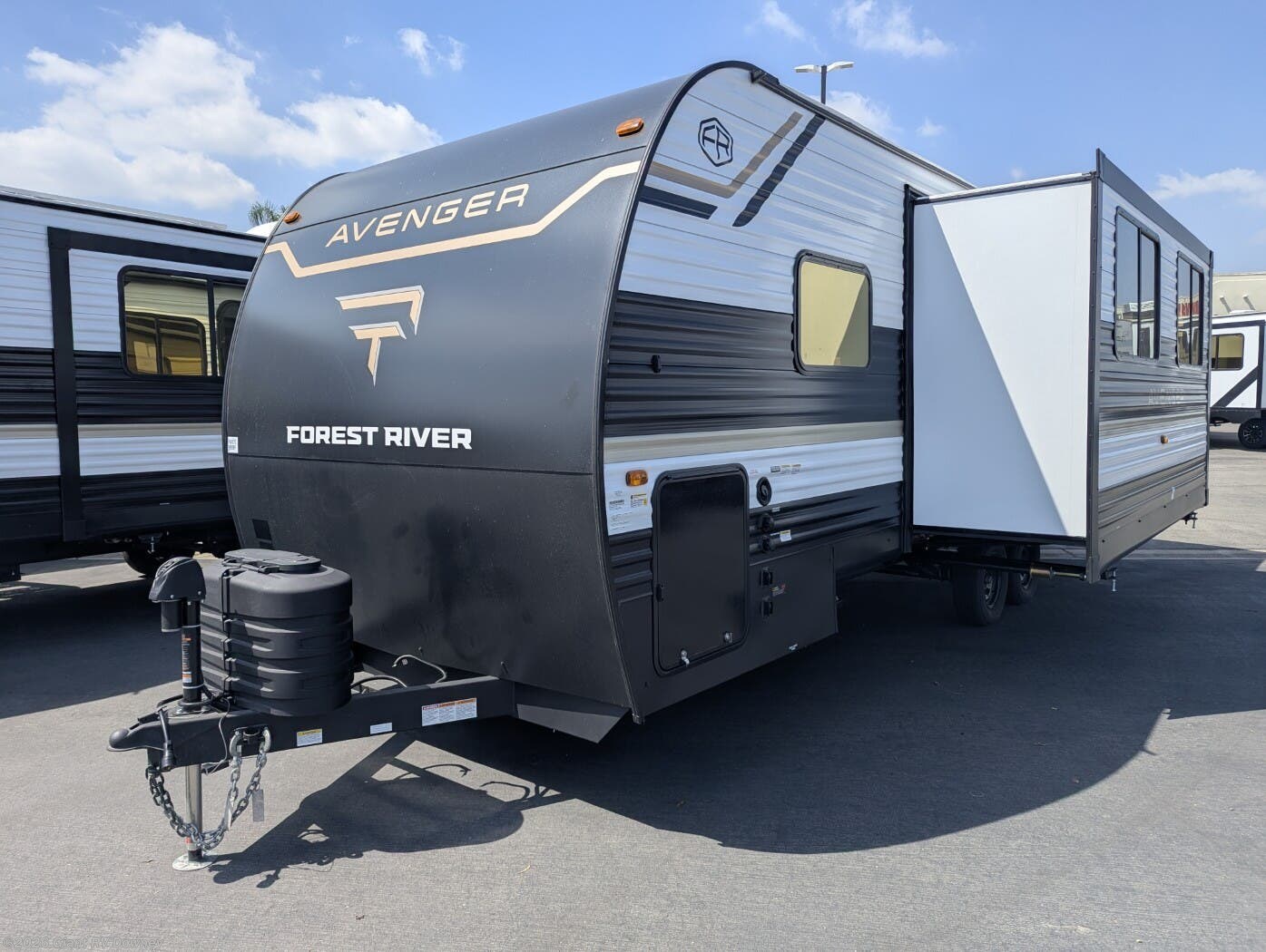 New 2027 Forest River Avenger 25RBS available in Downey, California