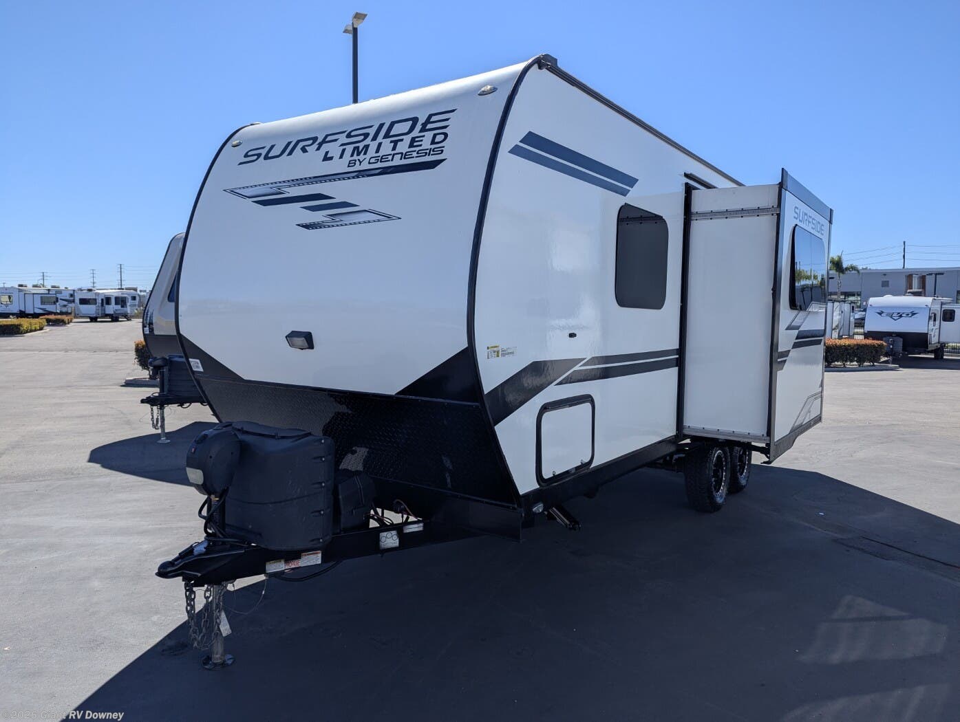 Used 2024 Genesis Supreme Surfside Limited 19FSS available in Downey, California