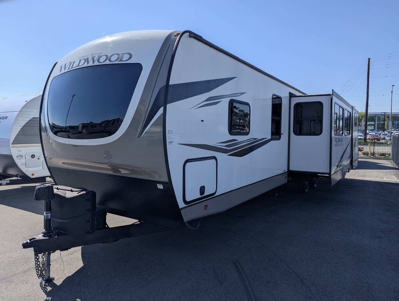 Used 2023 Forest River Wildwood Heritage Glen 314BUD available in Downey, California