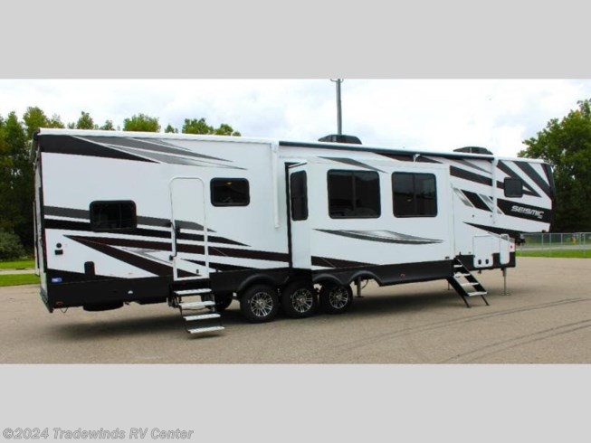 2024 Seismic 395 by Jayco from Tradewinds RV Center in Clio, Michigan