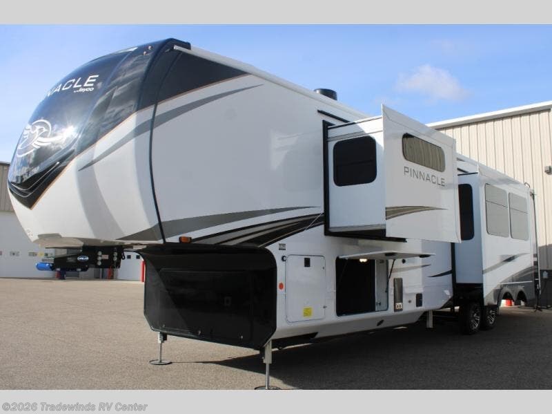 2025 Pinnacle 38FBRK by Jayco from Tradewinds RV Center in Clio, Michigan