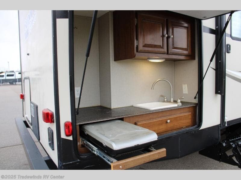 Used 2017 Coachmen Freedom Express Liberty Edition 321FEDS available in Clio, Michigan