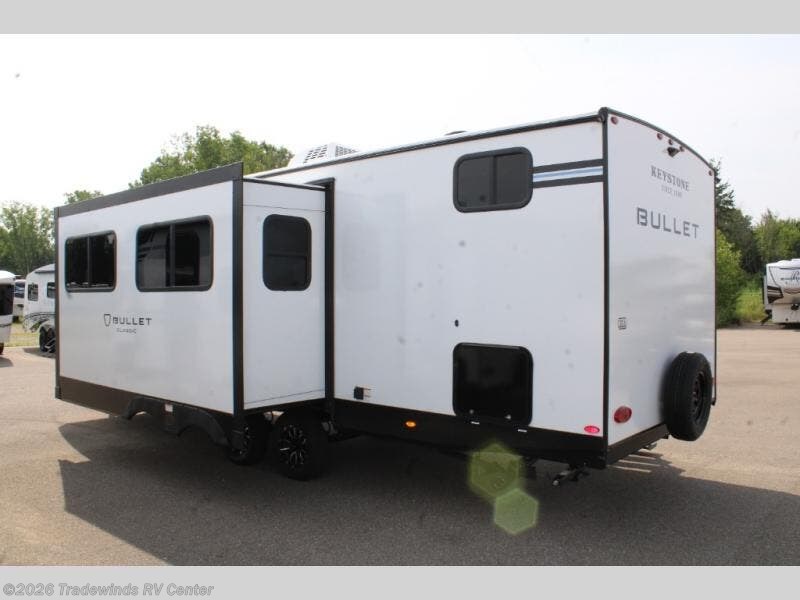 2026 Keystone Bullet Classic 26BHC - New Travel Trailer For Sale by Tradewinds RV Center in Clio, Michigan