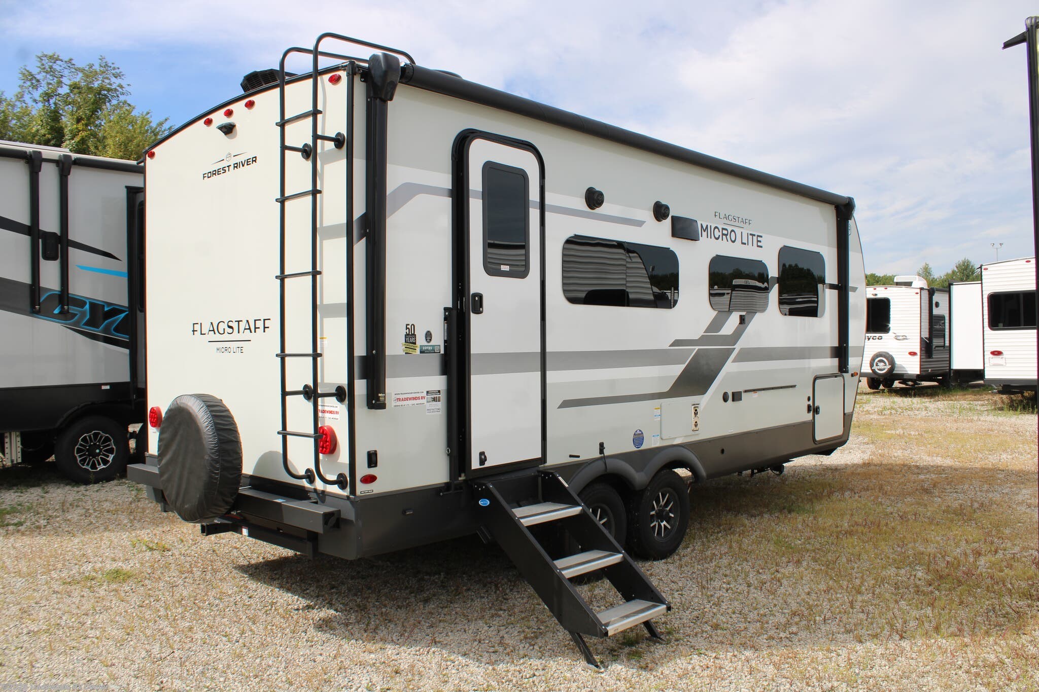 2026 Forest River Flagstaff Micro Lite 22FBS - Used Travel Trailer For Sale by Tradewinds RV Center in Clio, Michigan