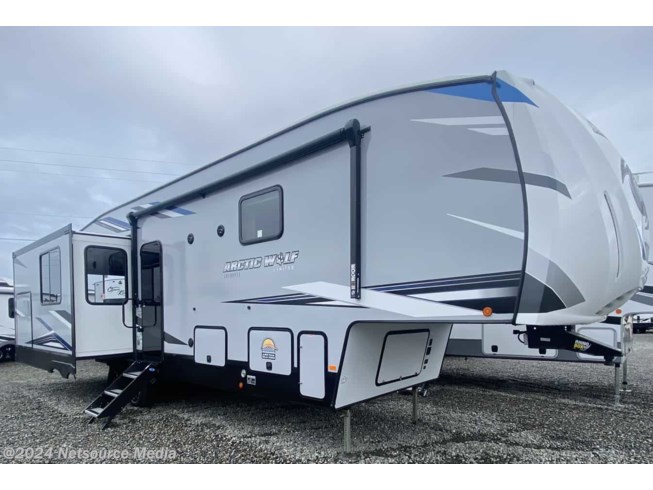 New 2022 Forest River Cherokee Arctic Wolf 3550SUITE available in Puyallup, Washington