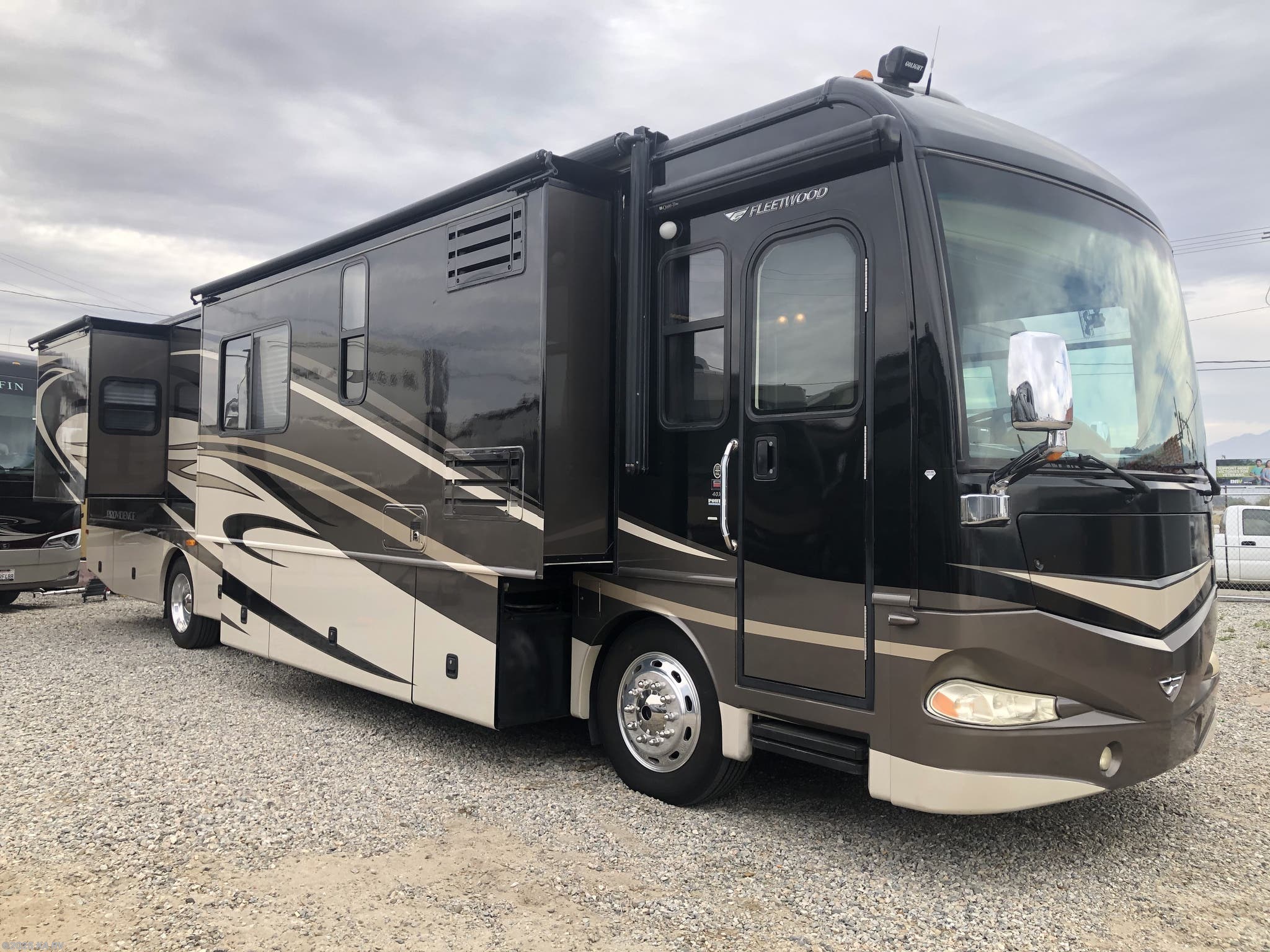 2008 Fleetwood Providence 40X RV for Sale in Desert Hot Springs, CA