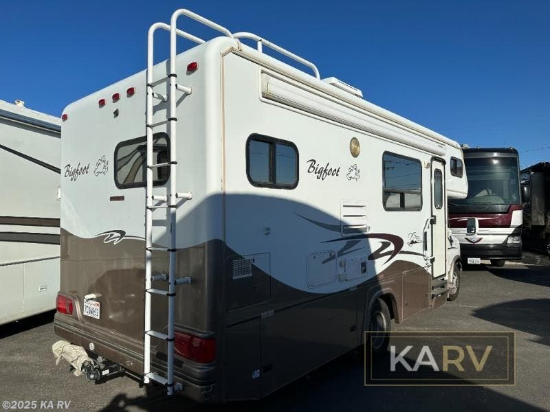 2006 Bigfoot Motorhome 3000 30MH24SL RV for Sale in Desert Hot Springs, CA 92240 b30597