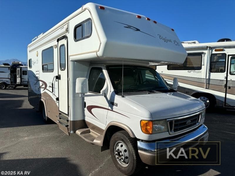 2006 Bigfoot Motorhome 3000 30MH24SL RV for Sale in Desert Hot Springs