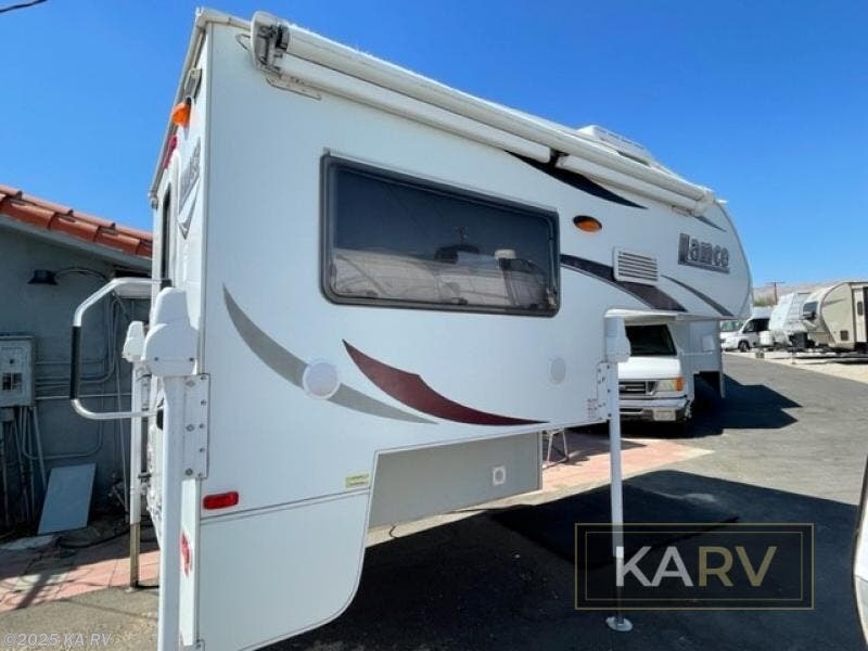 2017 Lance 650 Lance RV for Sale in Desert Hot Springs, CA 92240