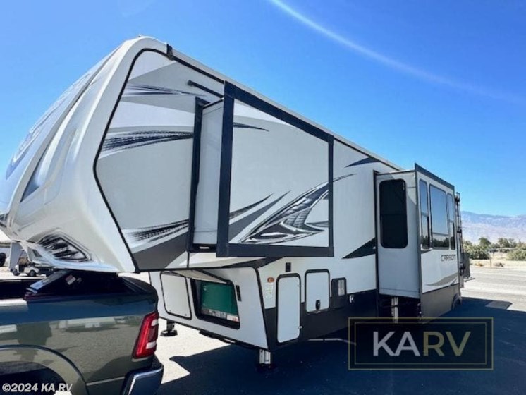 Used 2019 Keystone Carbon 347 available in Desert Hot Springs, California