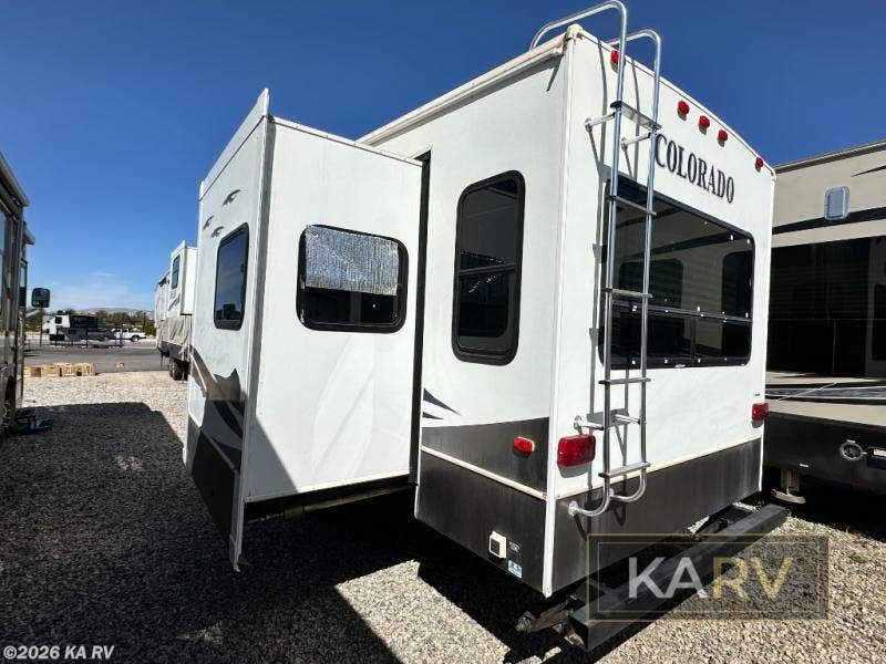 Used 2007 Dutchmen Colorado 31RL-M5 available in Desert Hot Springs, California