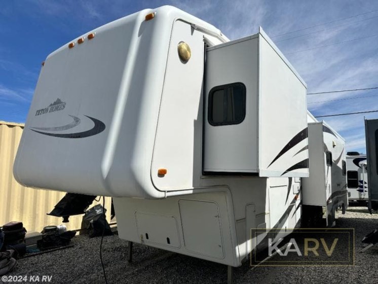 Used 2008 Teton Homes Experience 39&#39; Frontier XT3 available in Desert Hot Springs, California