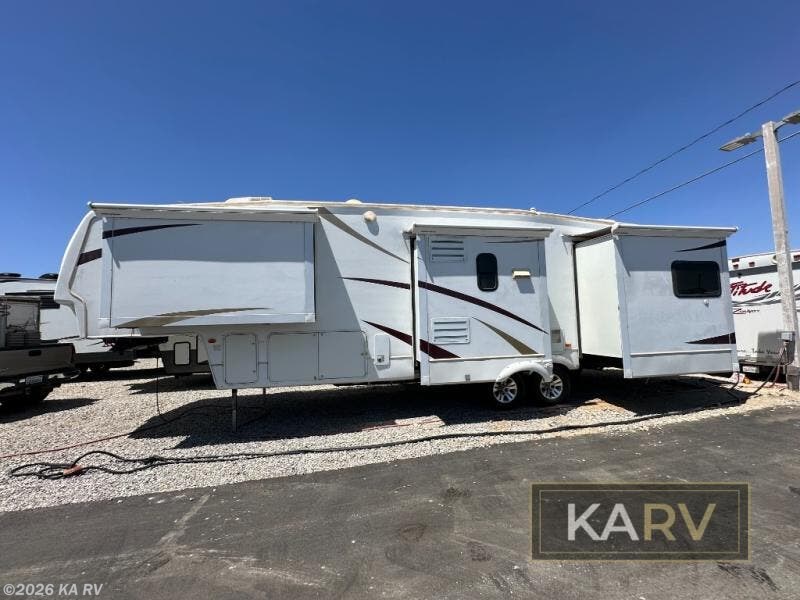 Used 2007 Keystone Montana 3400 RL available in Desert Hot Springs, California